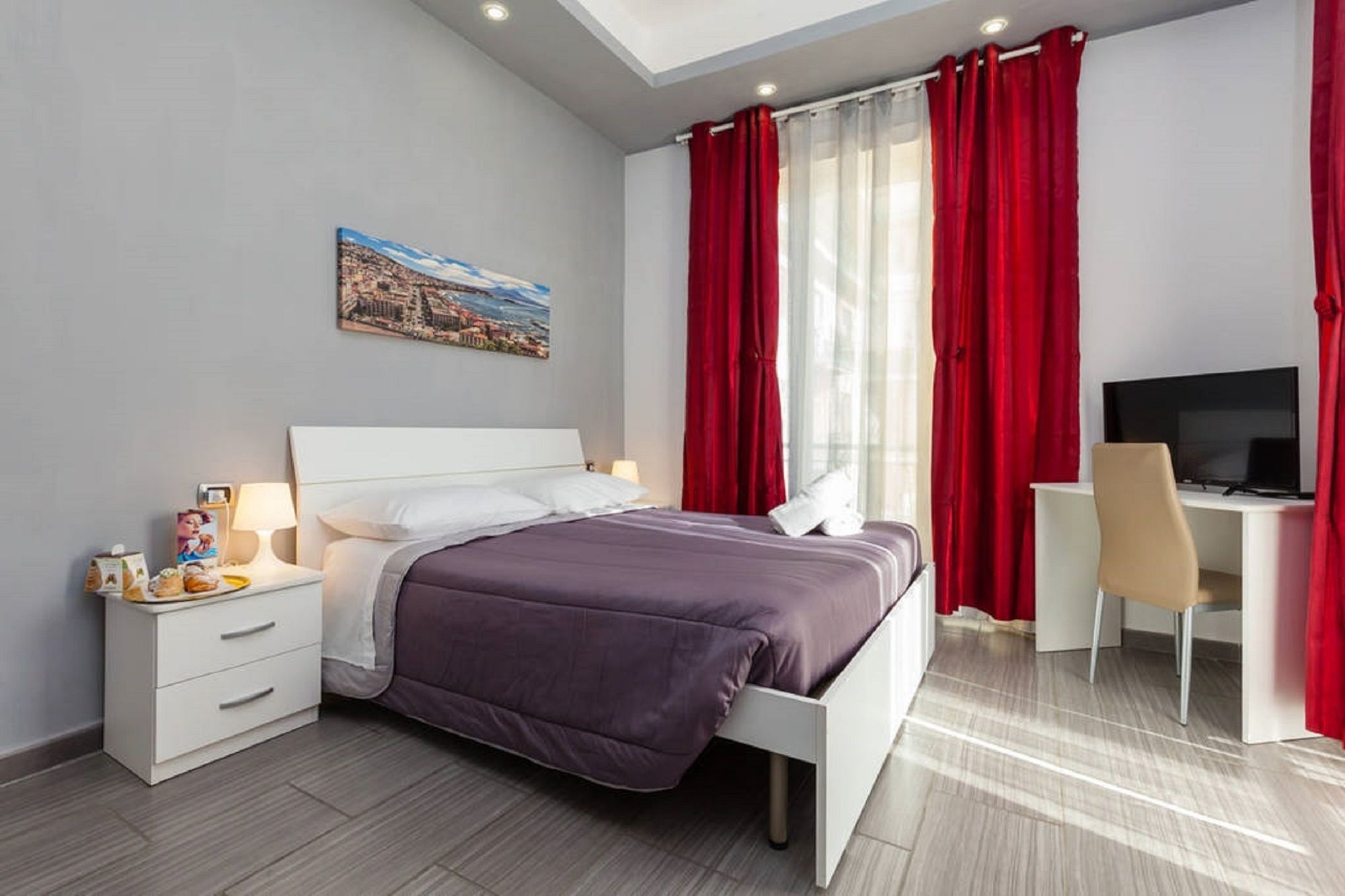 Фото отеля 2