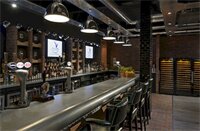 Фото Village Hotel Edinburgh