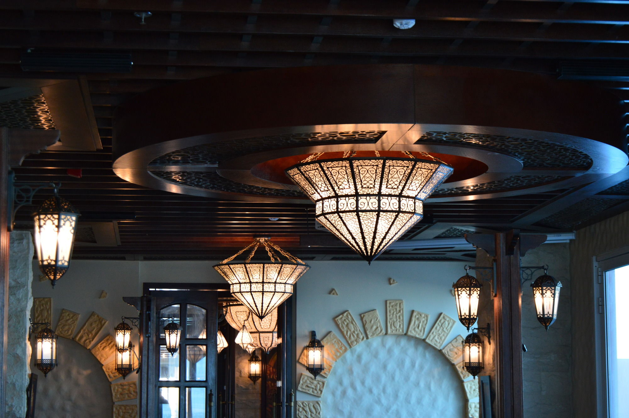 Фото Ramada by Wyndham Manama City Centre