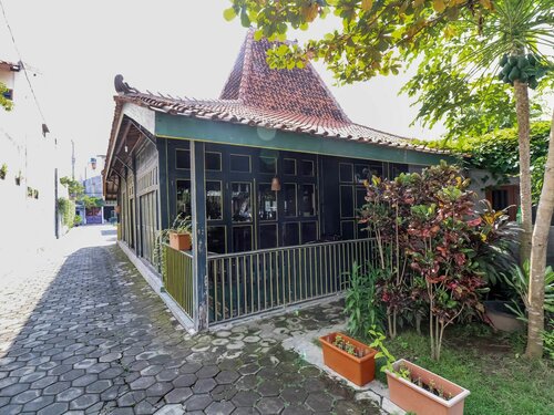 Гостиница Embe Joglo Homestay