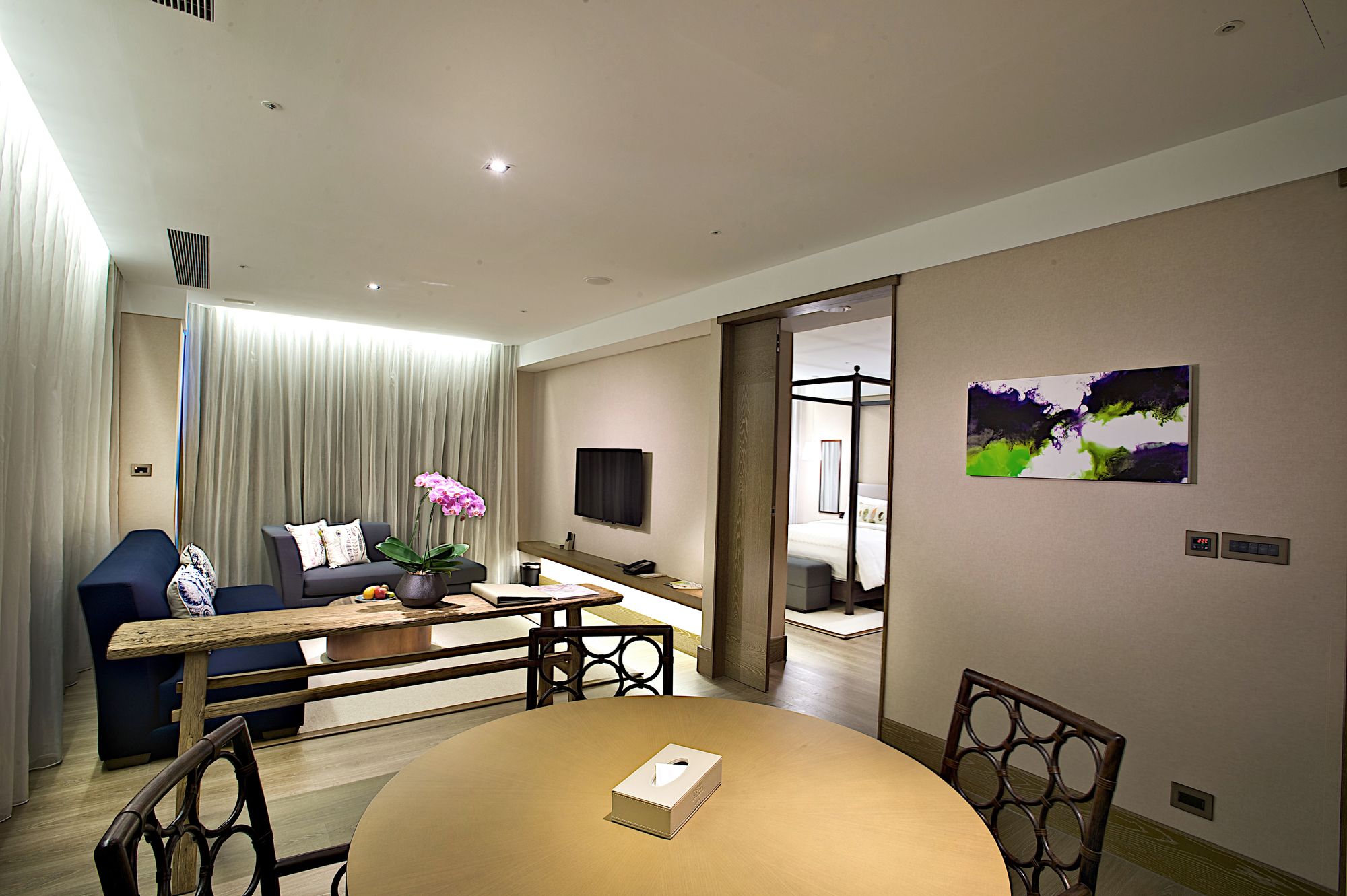 Фото The Gaya Hotel