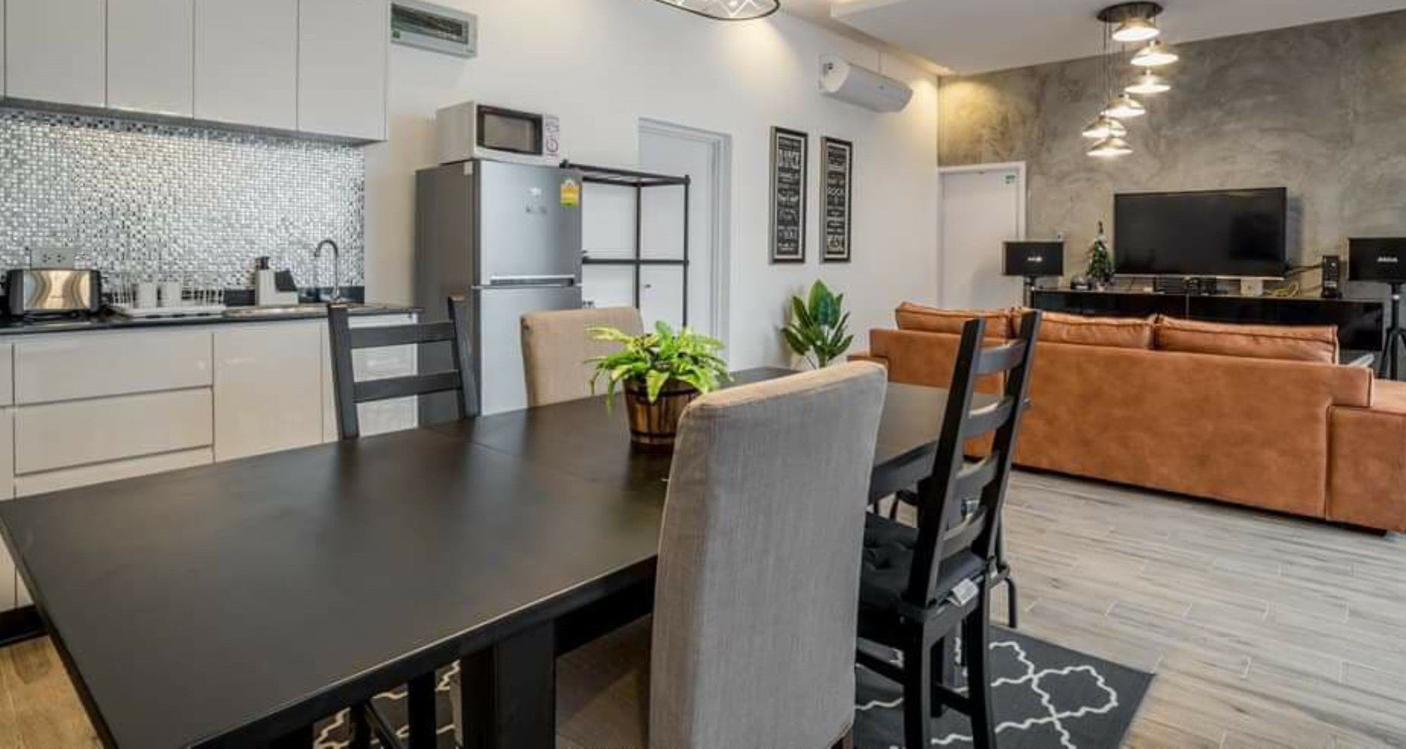 Фото J Pool Villa Huahin