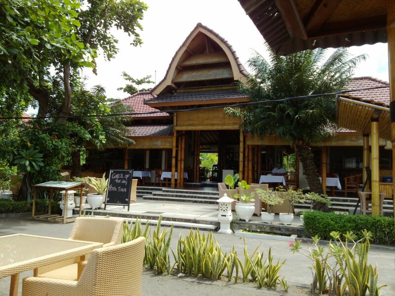 Гостиница Starlight Restaurant & Bungalows в Сингарадже