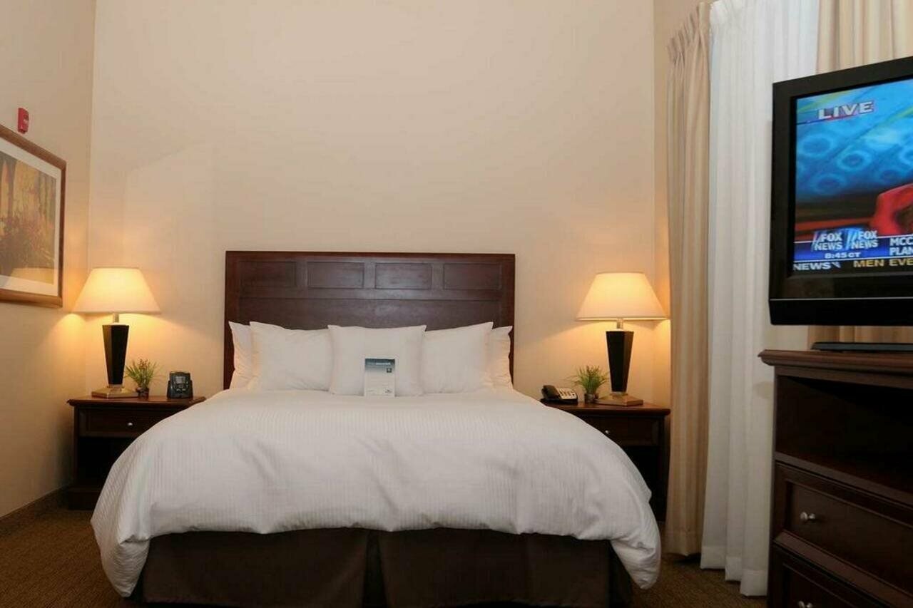 Фото Homewood Suites by Hilton Orland Park