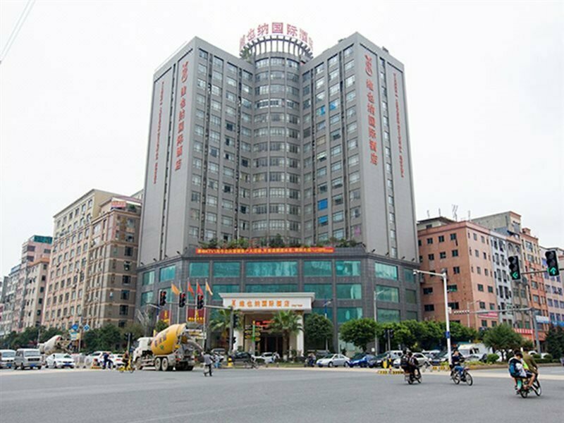 Гостиница Vienna International Hotel в Дунгуани