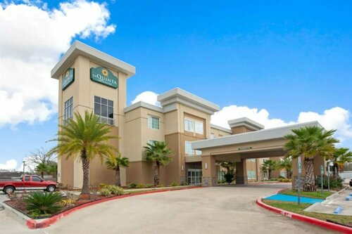 Гостиница La Quinta Inn & Suites by Wyndham Lake Charles - Westlake в Лейк-Чарльзе
