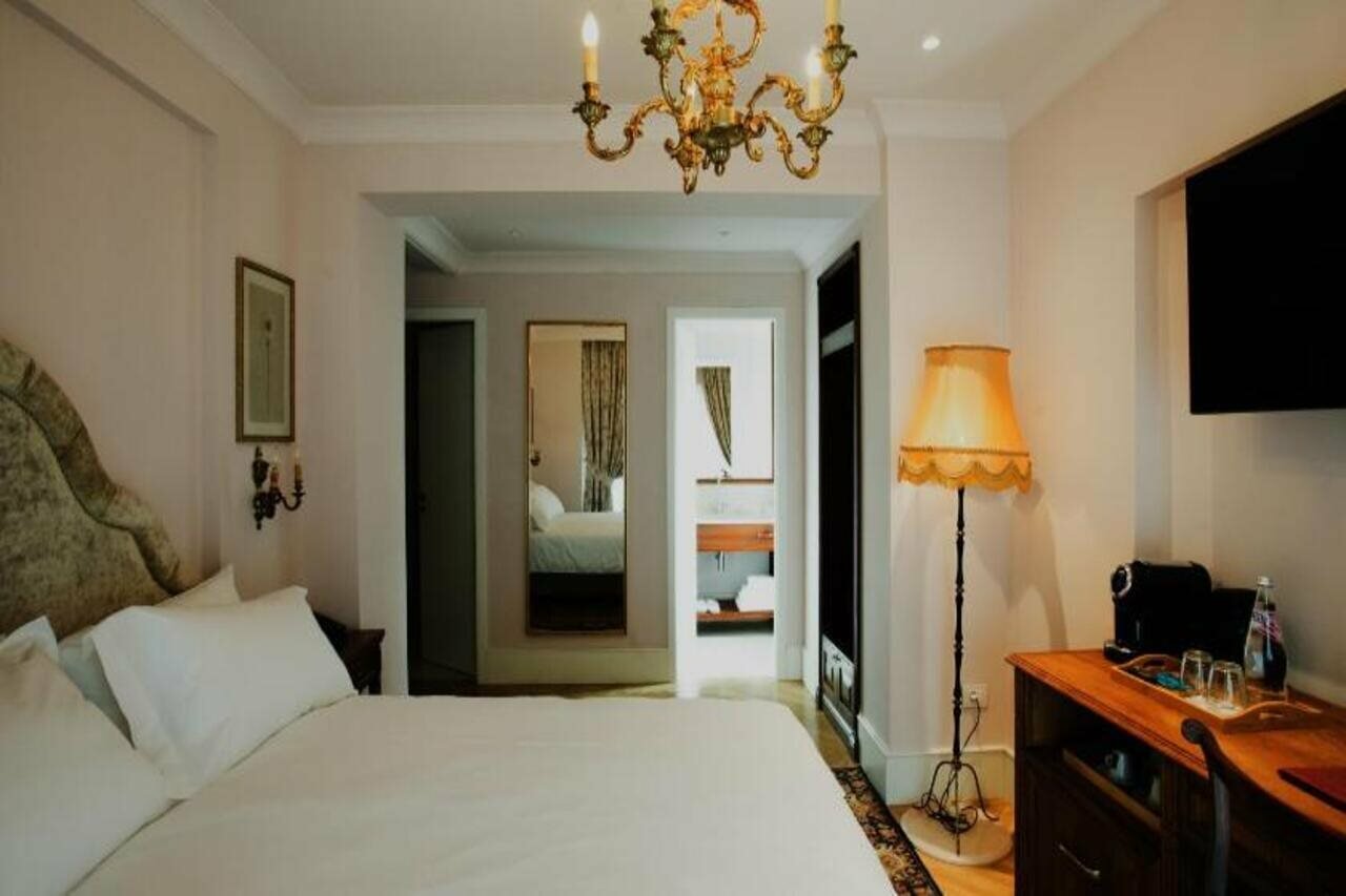 Фото Ebel Boutique Hotel