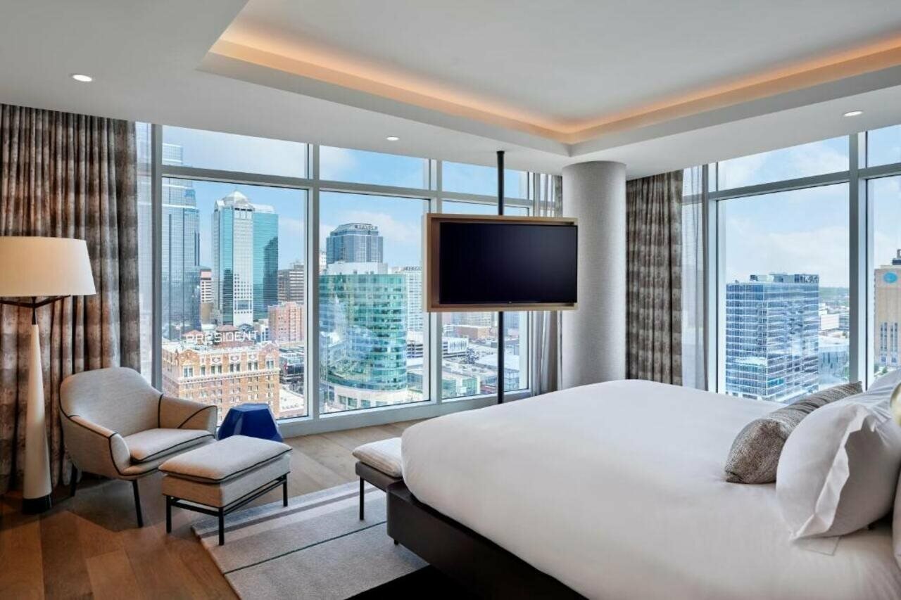 Фото Loews Kansas City Hotel