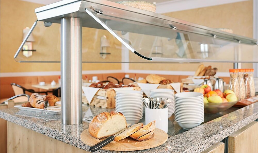 Фото Living Hotel am Olympiapark