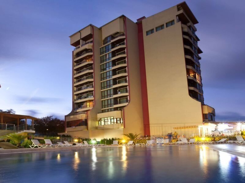 Гостиница Perla Sun Park Hotel в Приморско