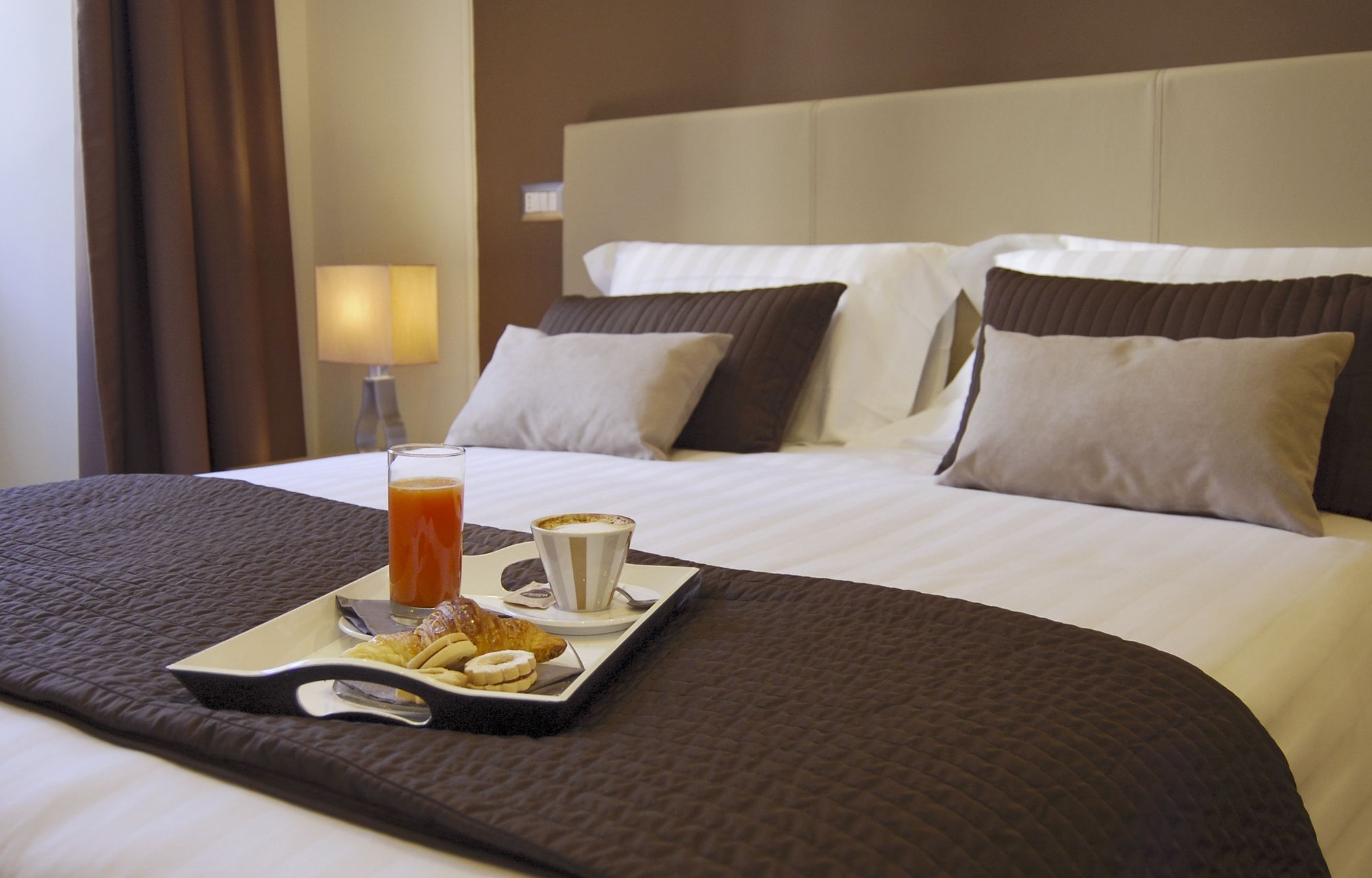 Фото Colonna Luxury Suites