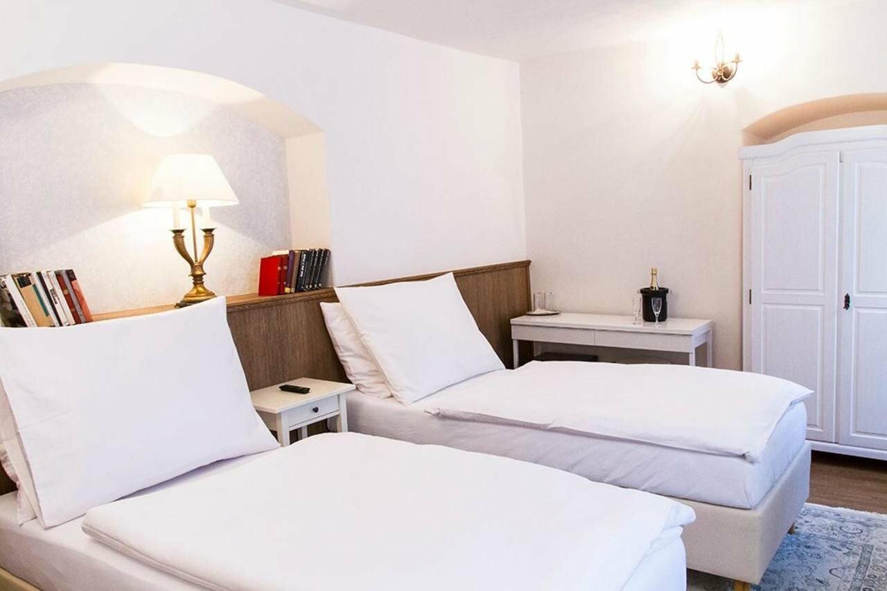 Фото Hotel U Suteru