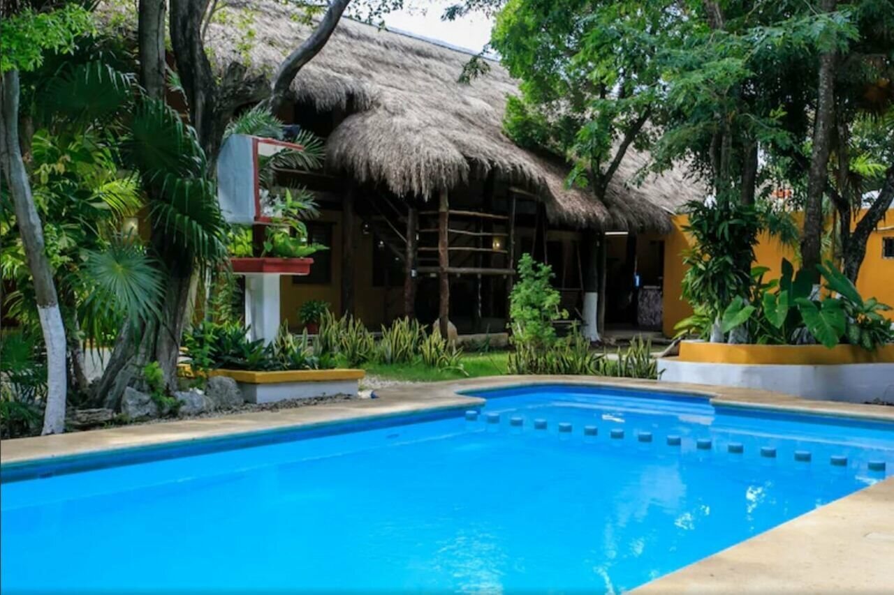 Фото отеля 2