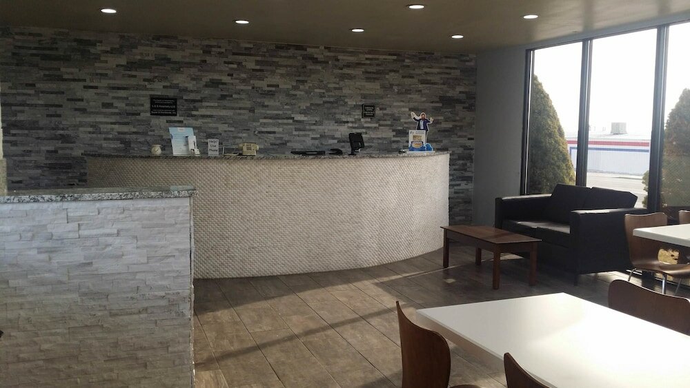 Фото Super 8 by Wyndham Wendover