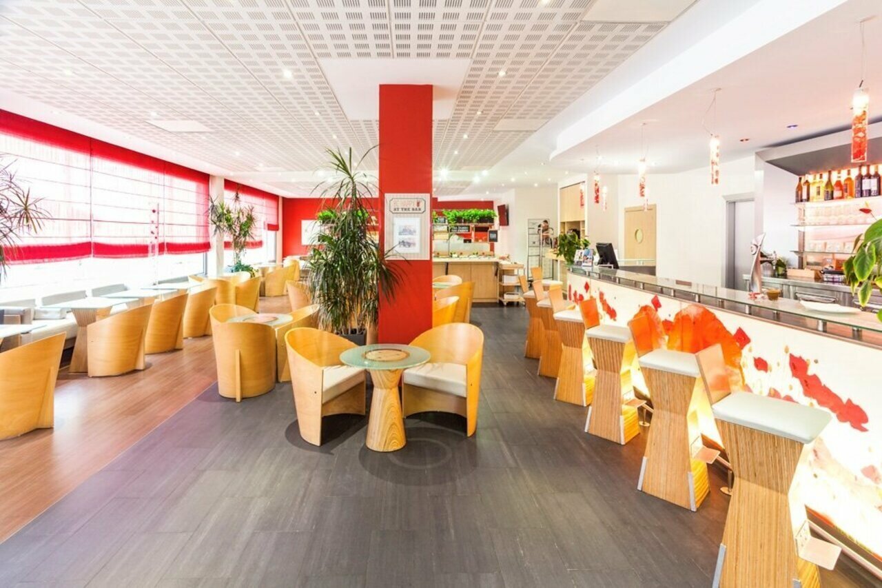 Фото Hotel ibis Madrid Alcobendas