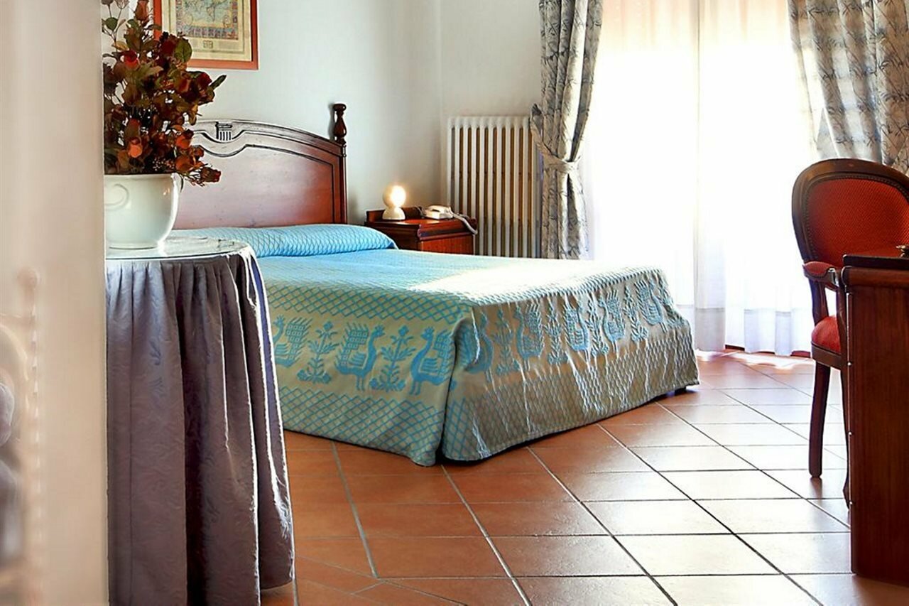 Фото Colonna Palace Mediterraneo