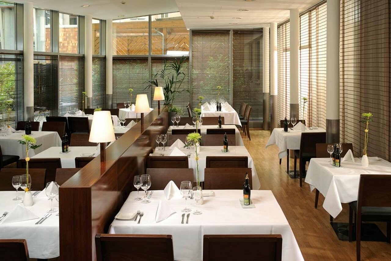 Фото Nh Köln Altstadt