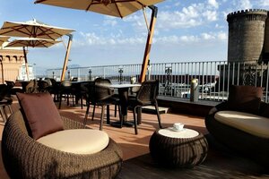 Гостиница Mercure Napoli Centro Angioino