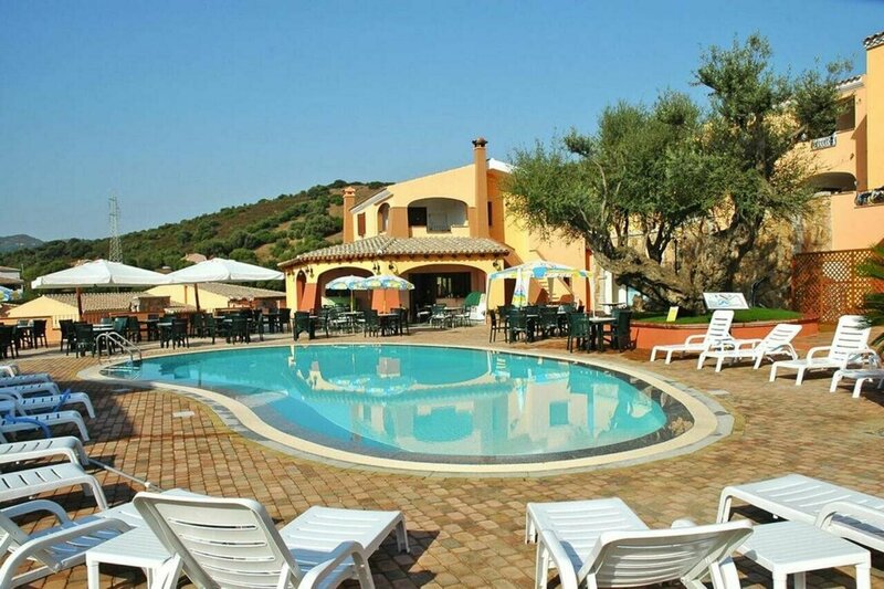 Albergo Residenziale Li Troni