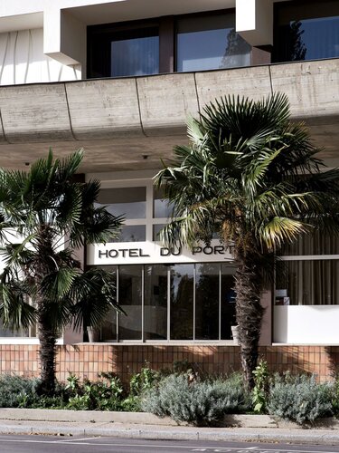 Гостиница Hotel Du Port в Ножан-сюре-Марне