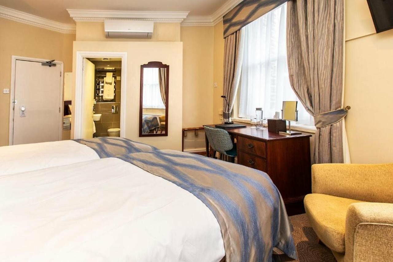 Фото Windermere Hotel