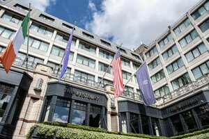 Гостиница The Westbury Hotel