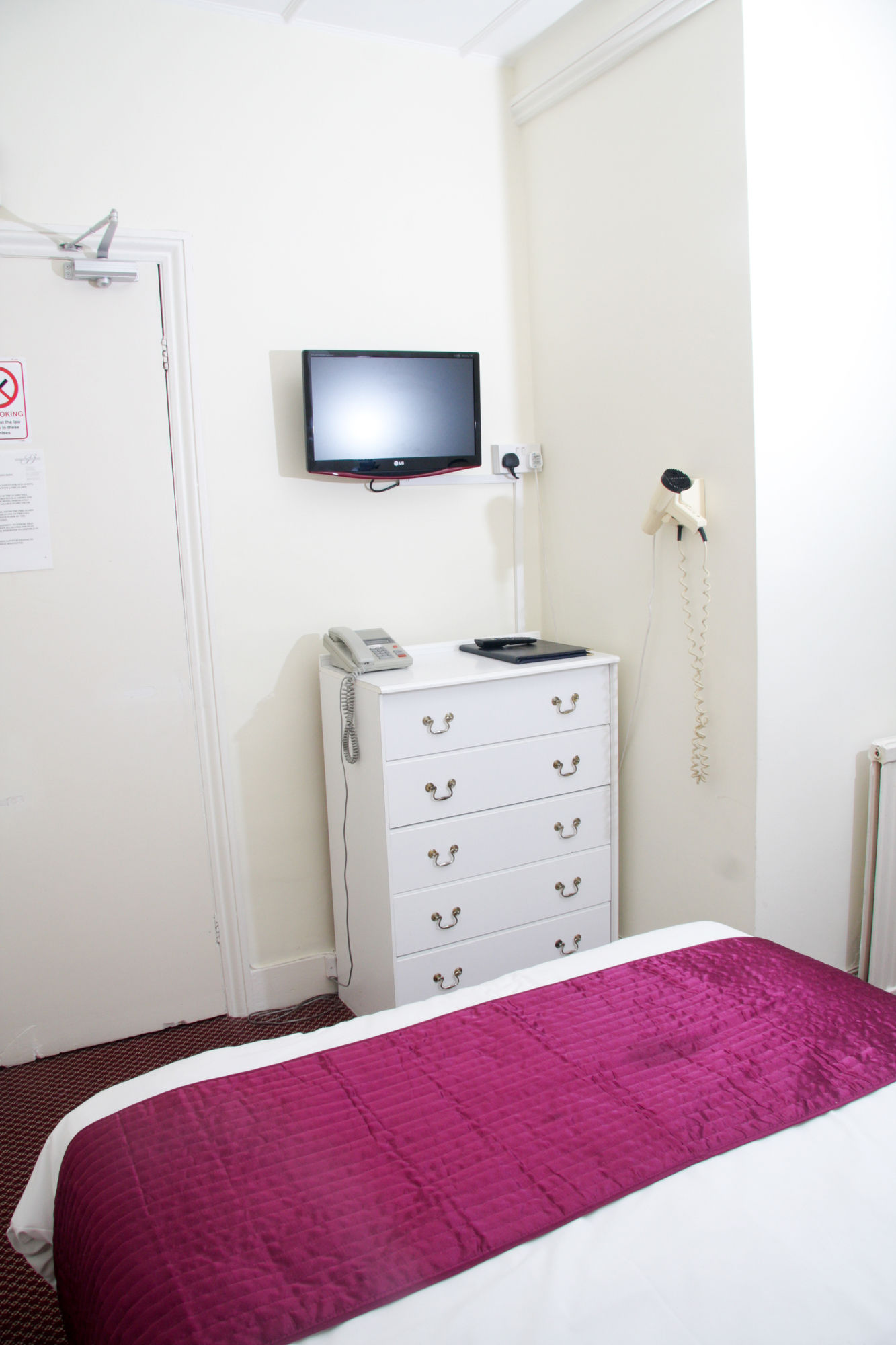 Фото Dawson House Hotel