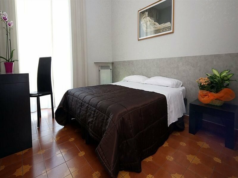 Фото Roma Room Hotel