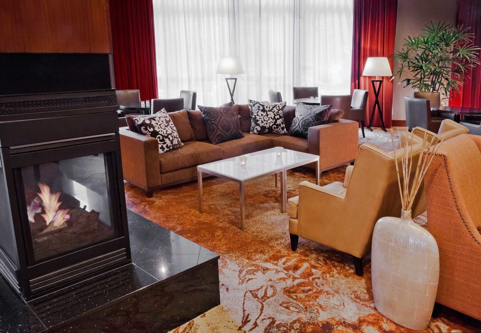 Фото Courtyard by Marriott Seattle Bellevue/Downtown