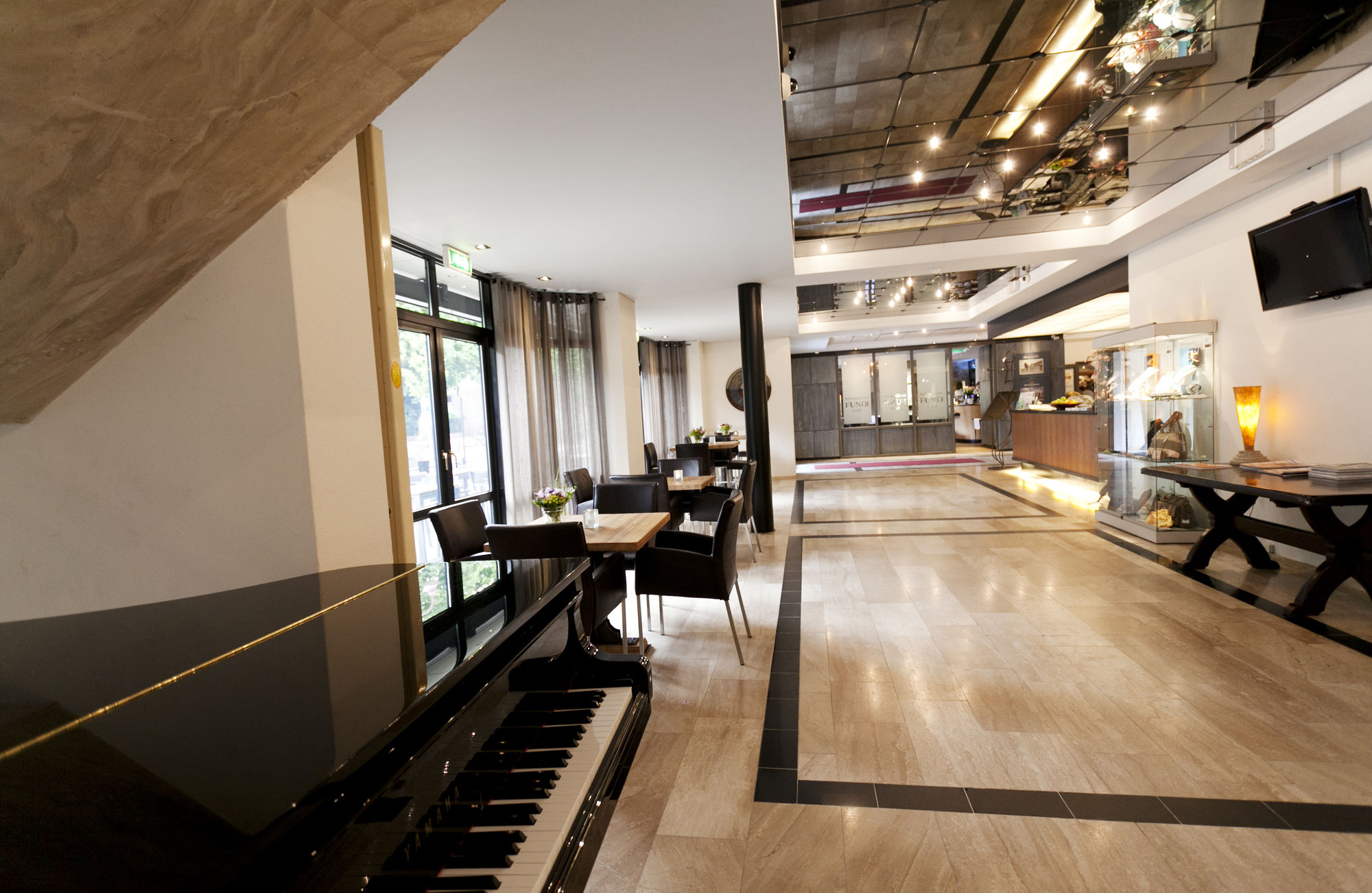 Фото Fletcher Hotel-Restaurant De Korenbeurs