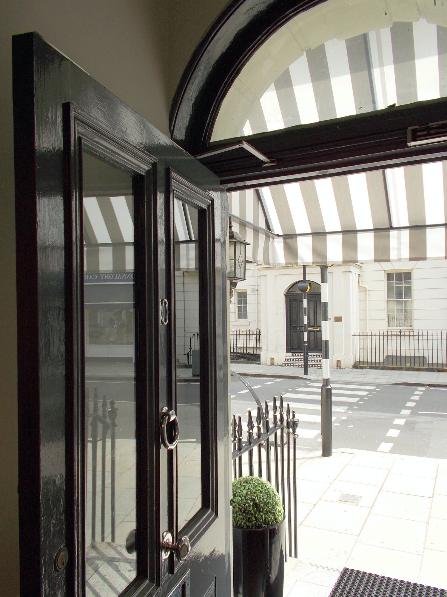 Фото Griffin House Hotel