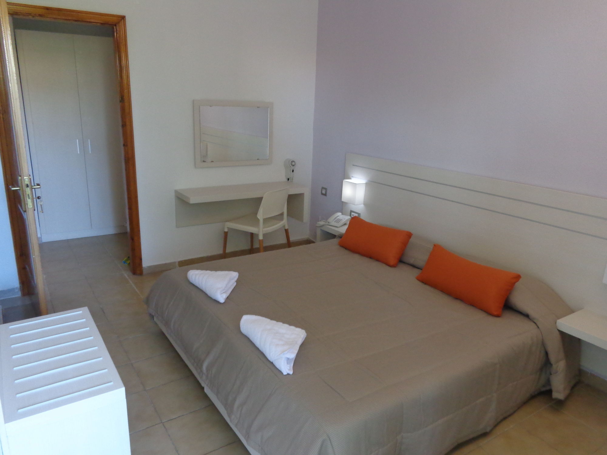 Фото Апарт-отель Terinikos