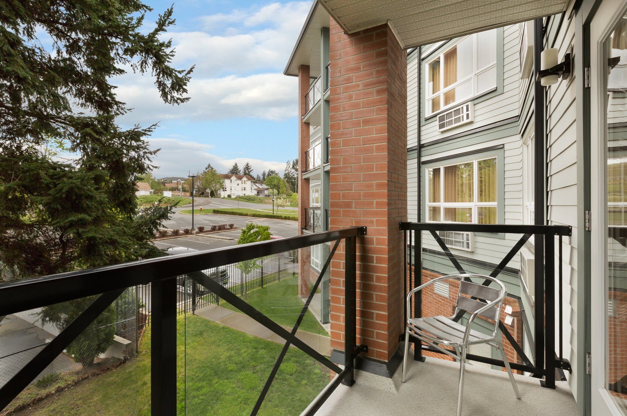 Фото Ramada by Wyndham Nanaimo