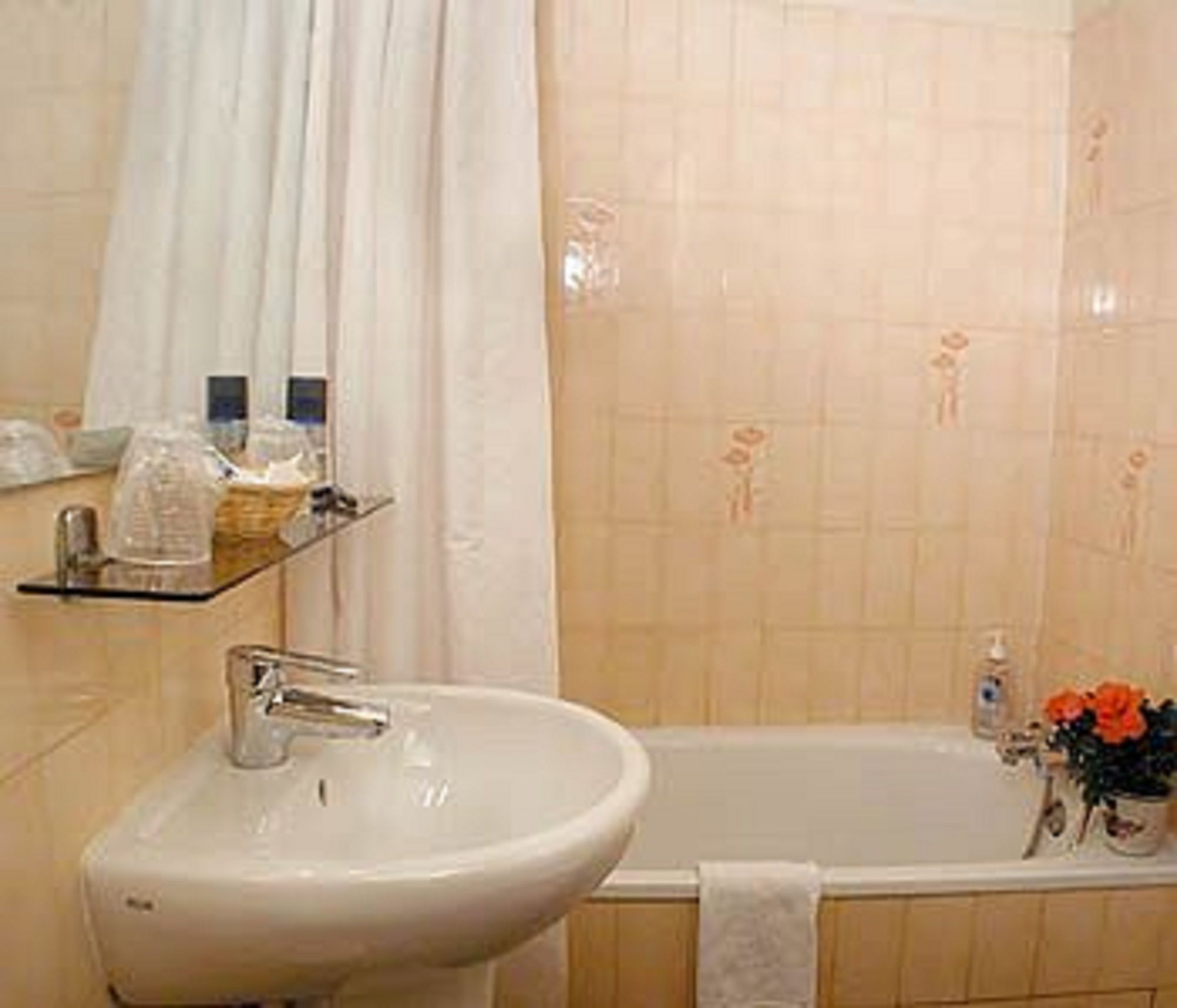 Фото Hôtel de France Quartier Latin