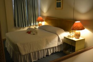 Гостиница West Plaza Hotel Desekel