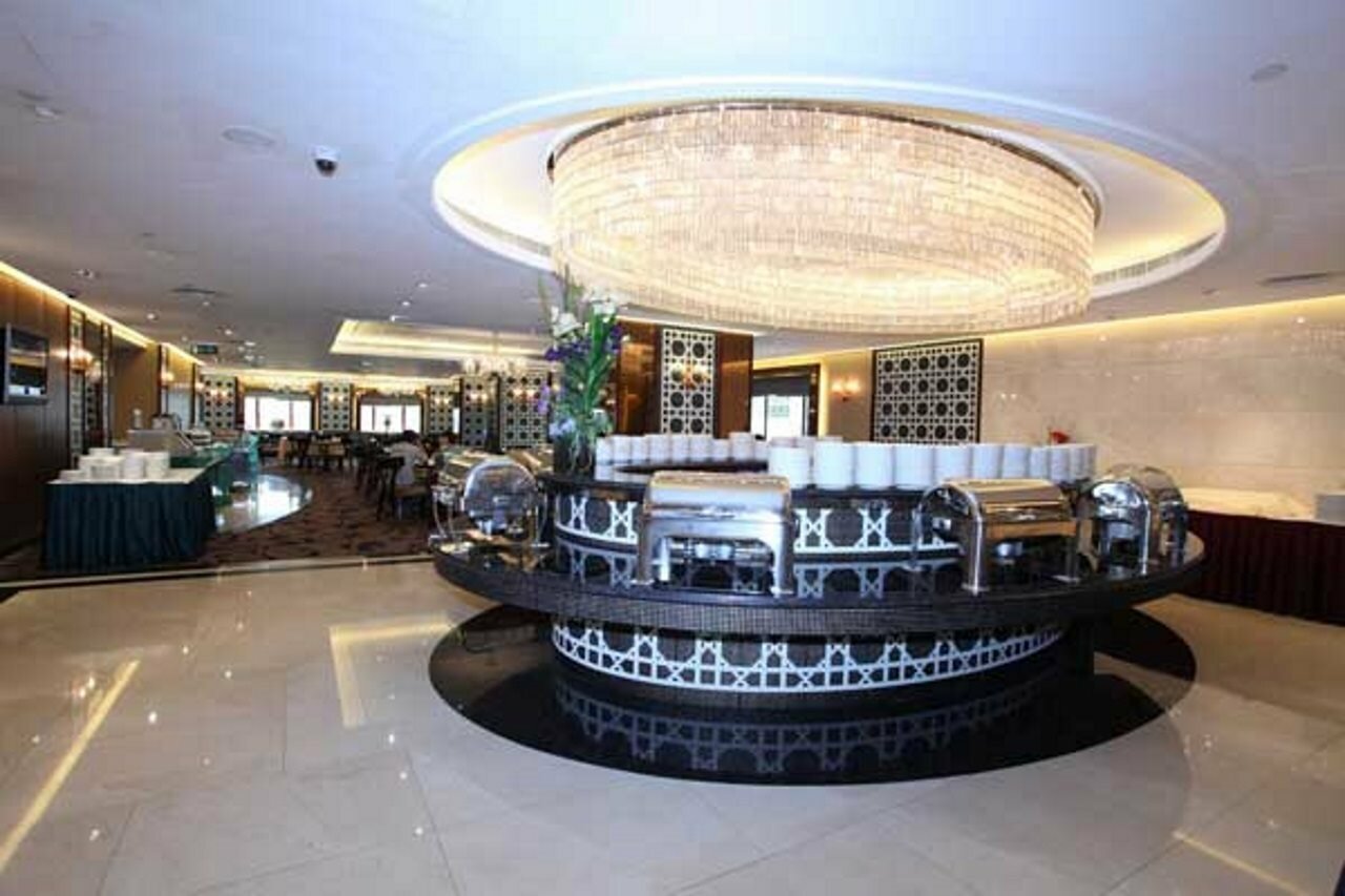 Фото Grand Dragon Hotel