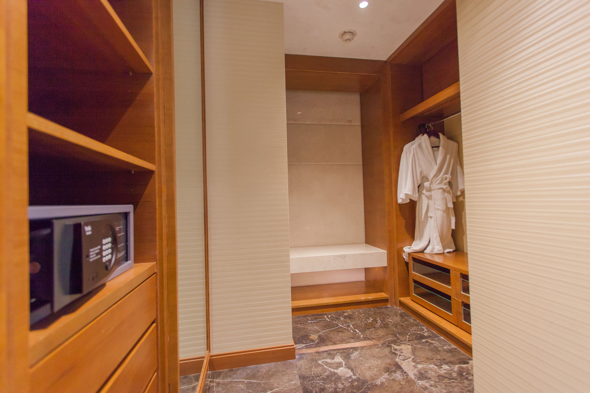 Фото Hilton Shijiazhuang