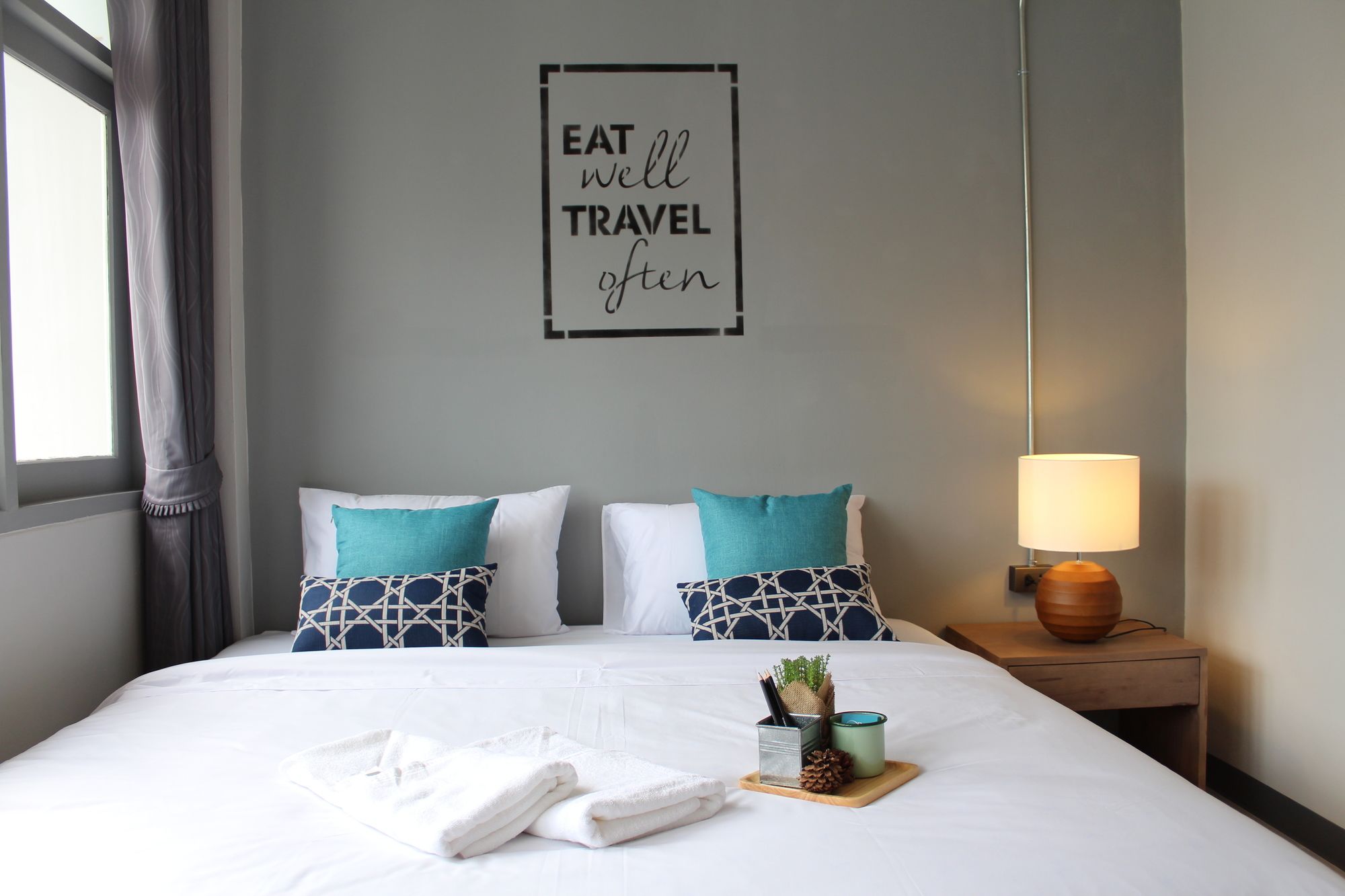 Фото Rajthani Hotel