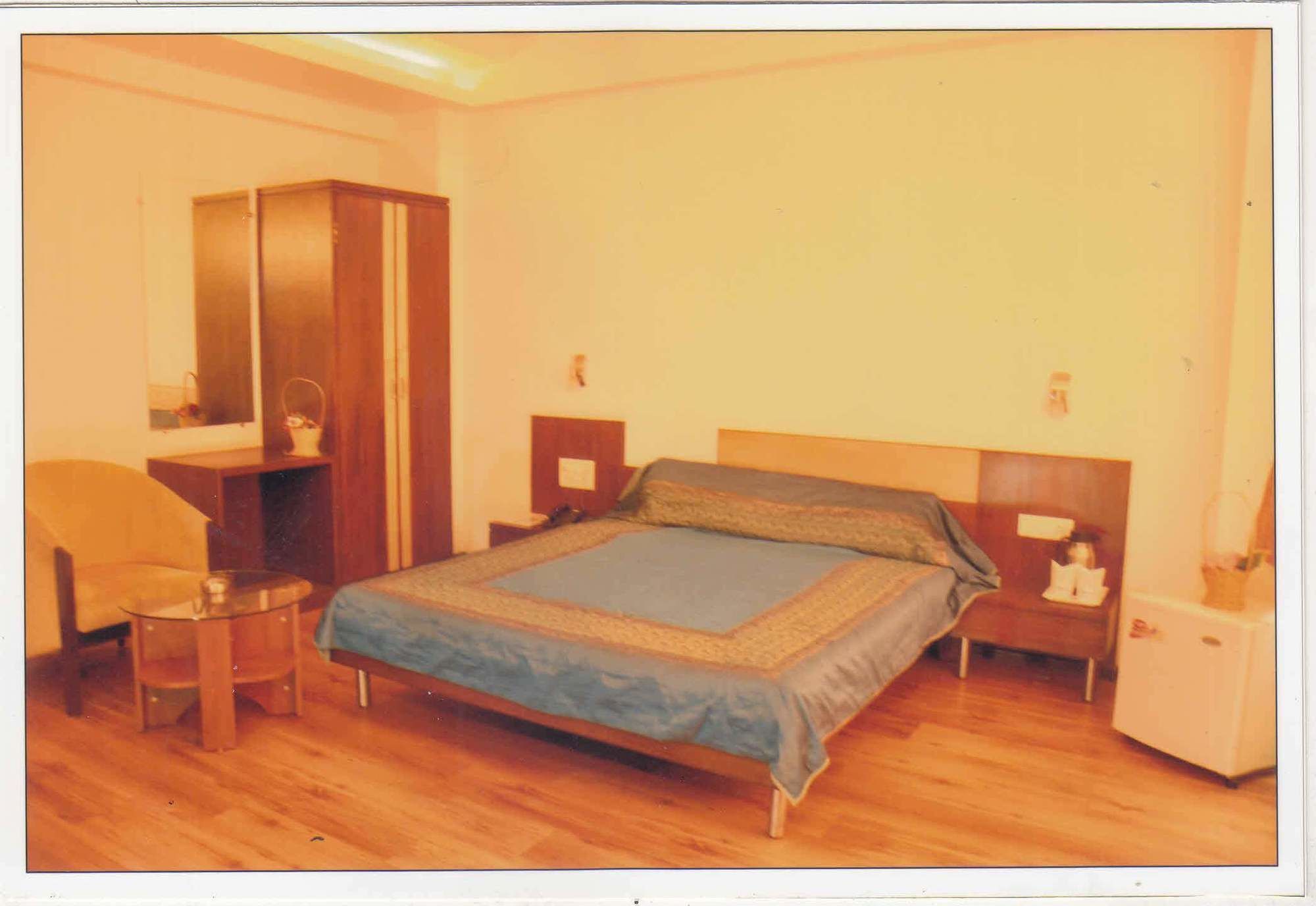 Фото Отель President Inn by Sky Stays