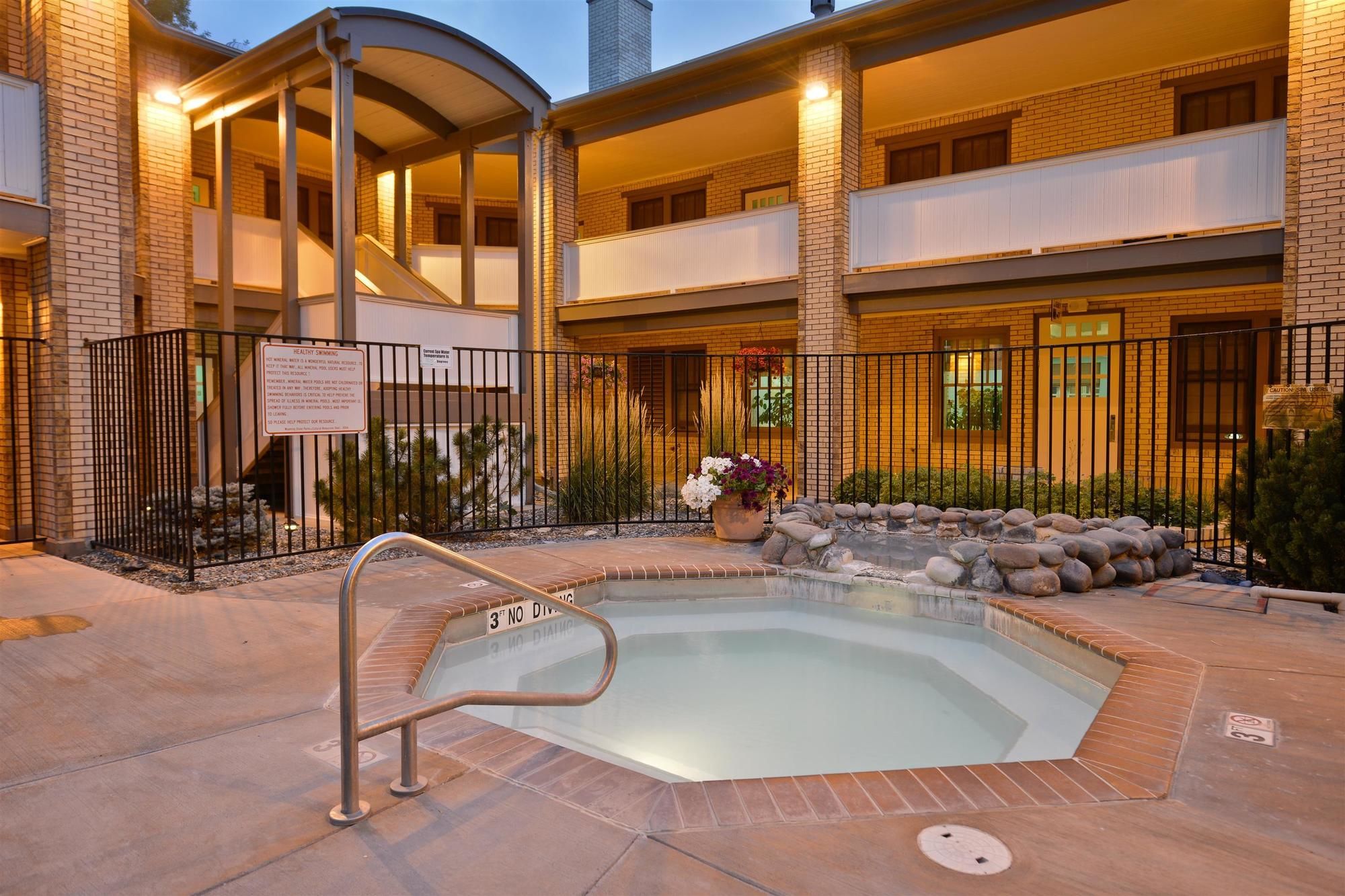 Фото Best Western Plus Plaza Hotel