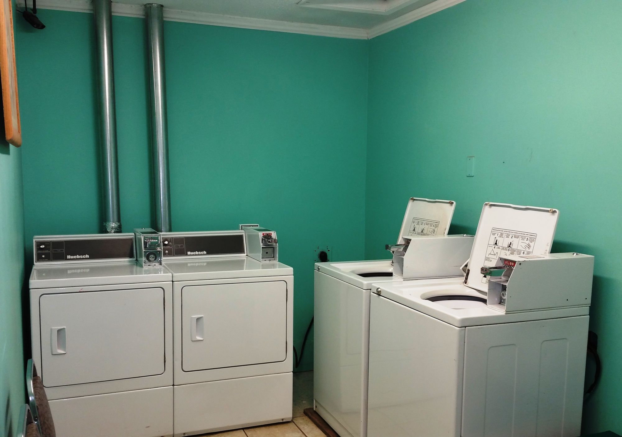 Фото Canadian Motor Inn