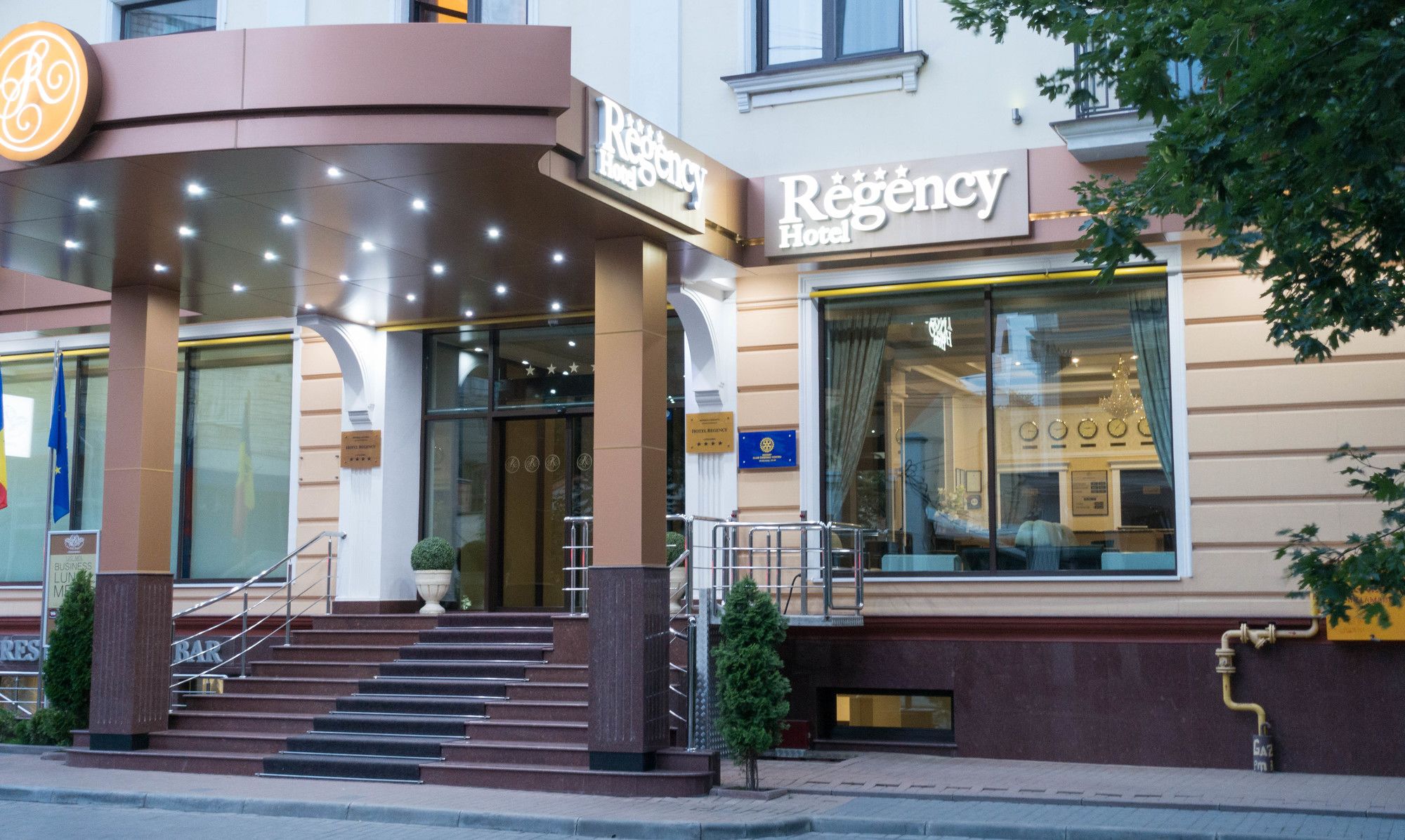 Фото Regency Hotel