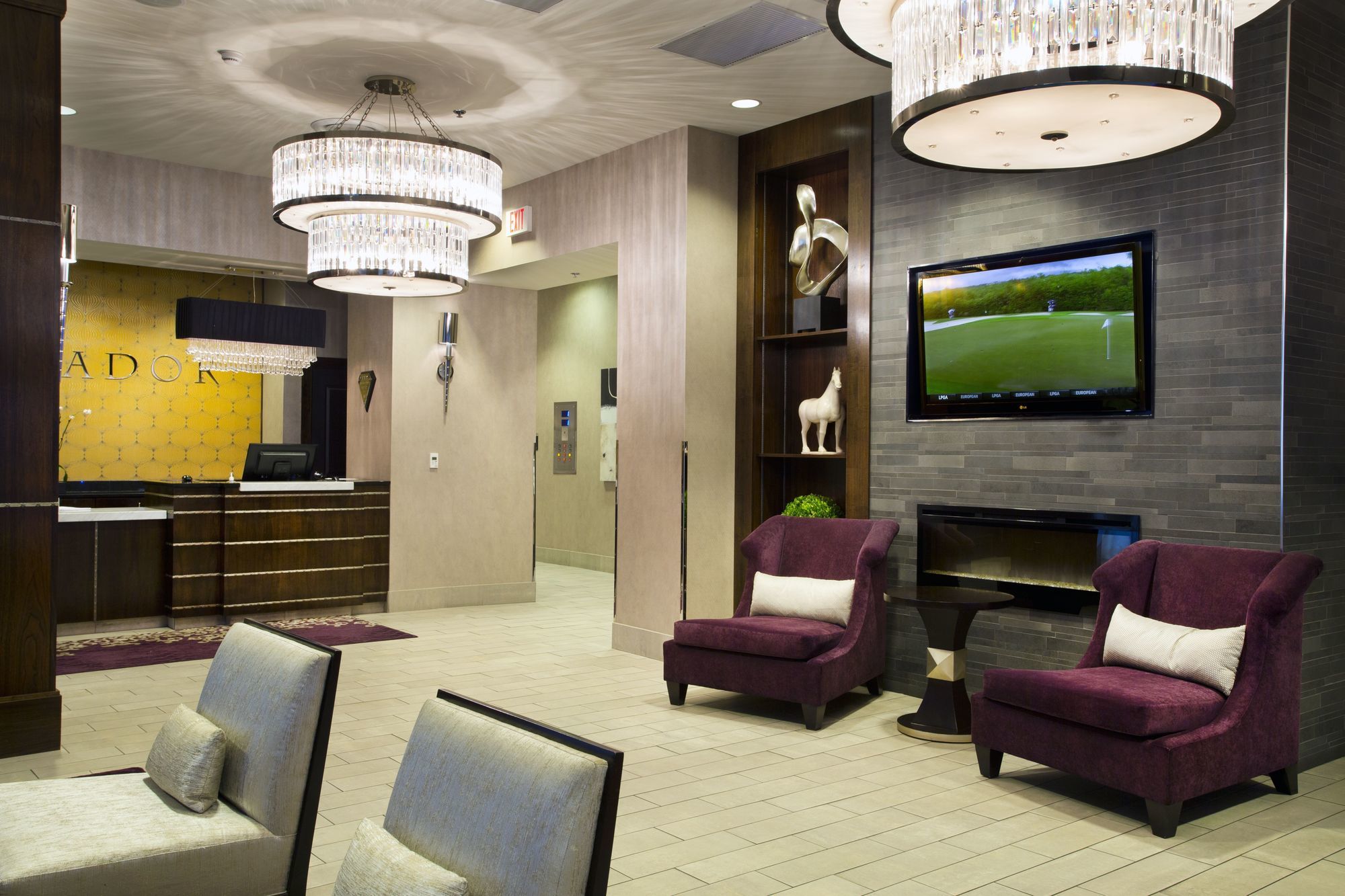 Фото Ambassador Hotel Wichita, Autograph Collection