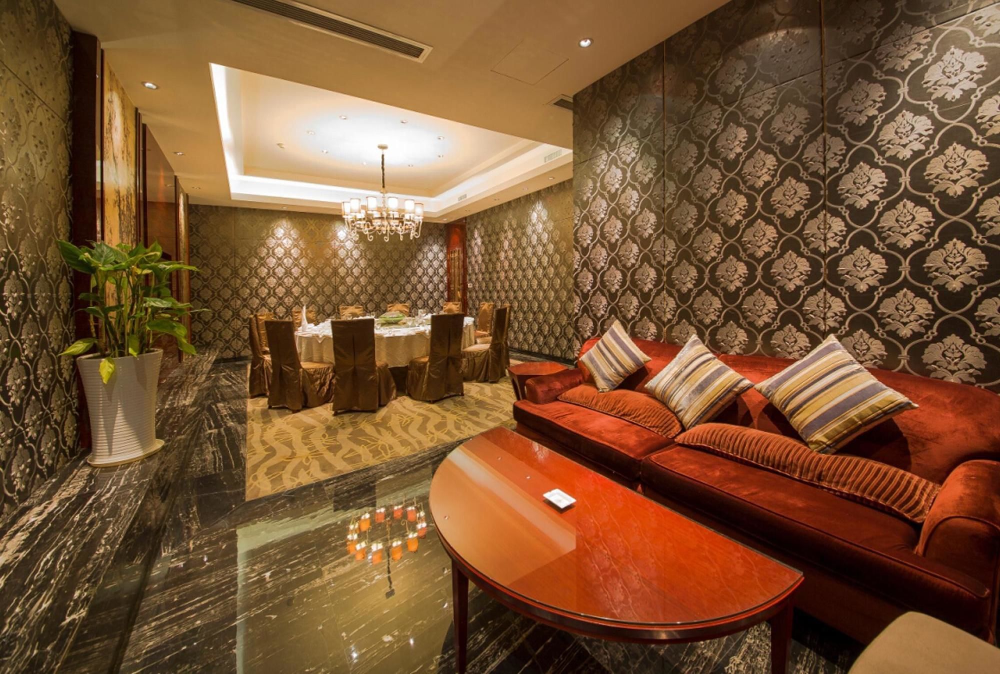 Фото Shuguang International Hotel Nanjing