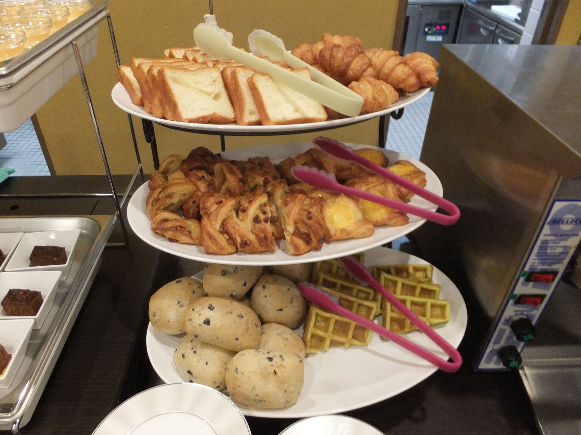 Фото Dormy Inn Premium Hakata Canal City Mae Natural Hot Spring