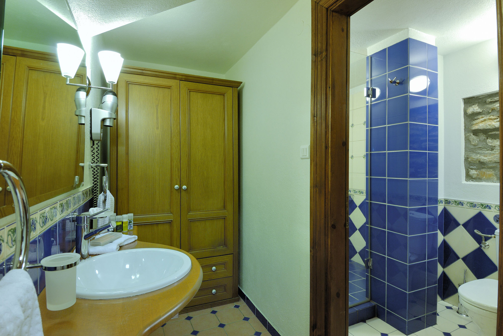 Фото Anovolios Boutique Hotel