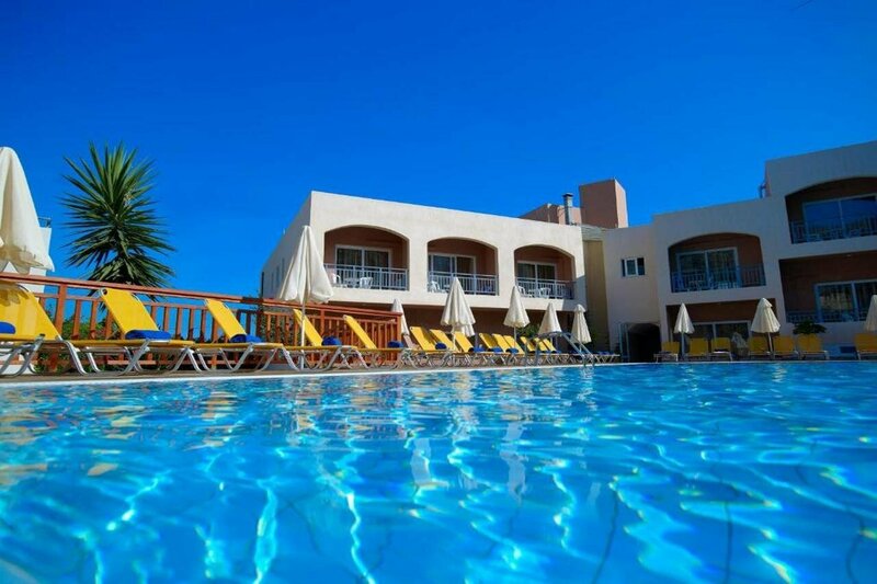 Гостиница Katrin Suites в Сталиде