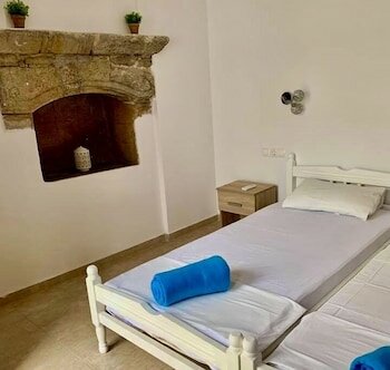 Фото Pals Studios Pefkos