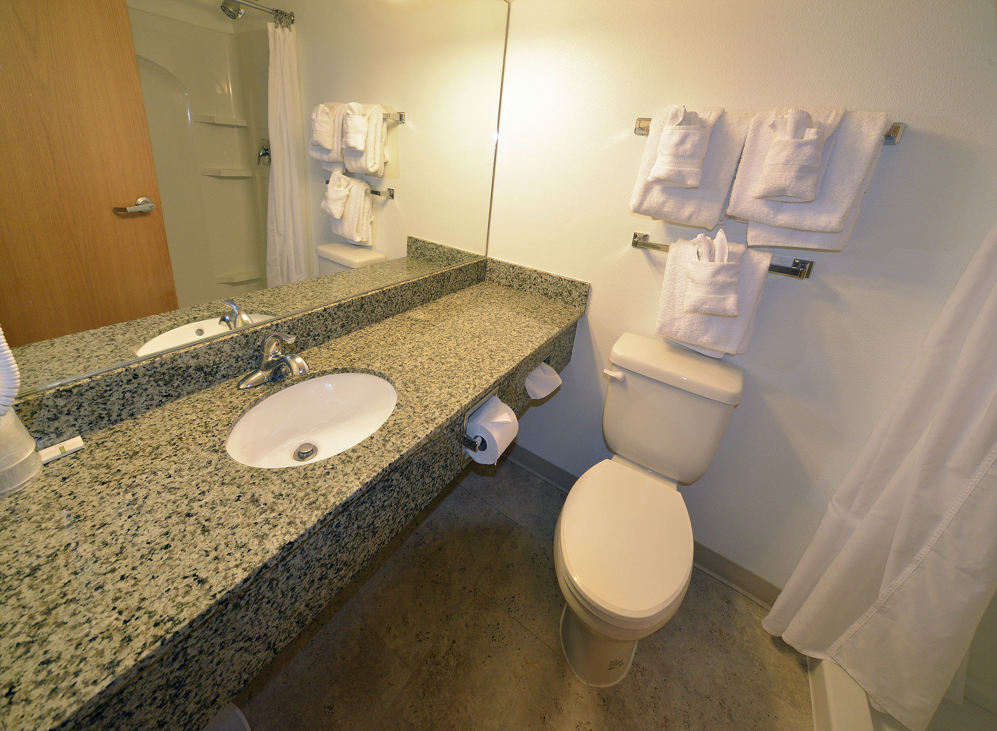 Фото Hilltop Inn by Riversage