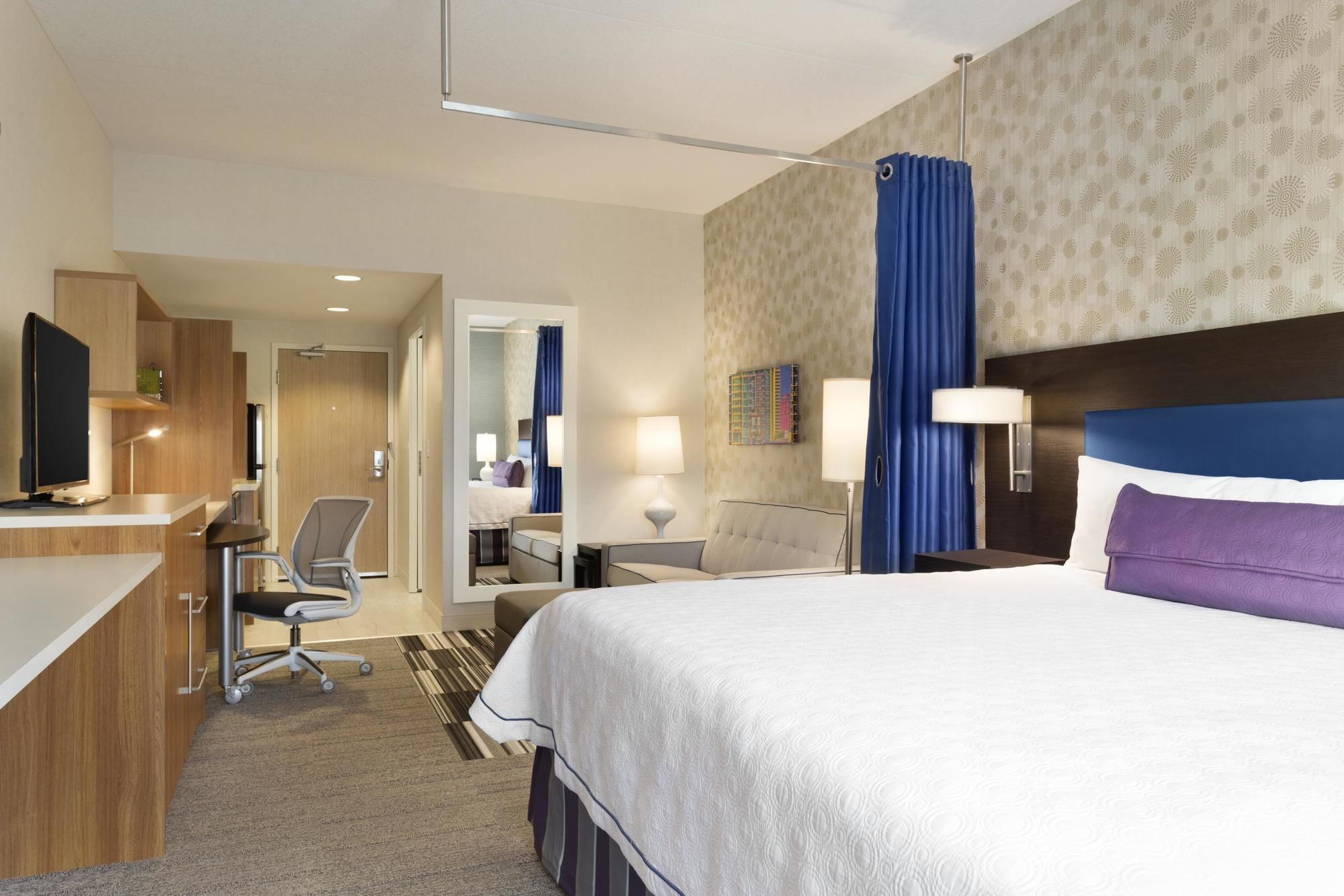 Фото Home2 Suites by Hilton Milton Ontario